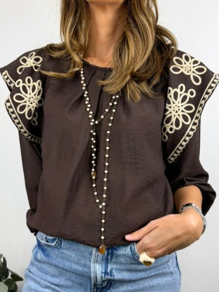 Blusa bordada chocolate - Imagen 2