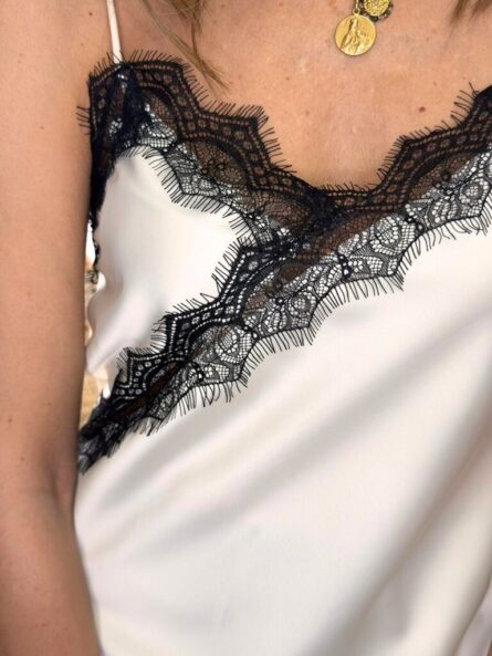 Vestido satinado blanco y negro - Imagen 2