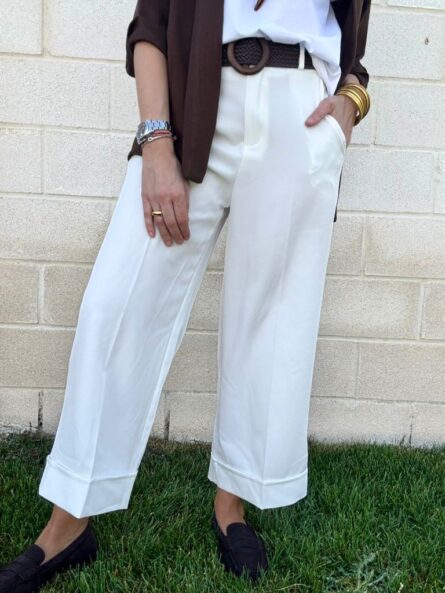 Pantalón cropped . - Imagen 3