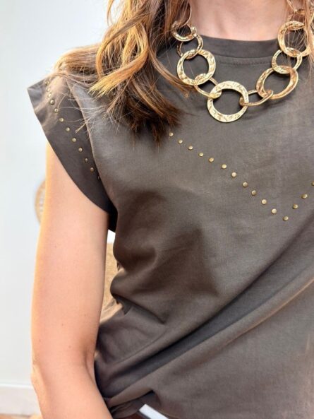 Camiseta Tacha en pico. - Imagen 3